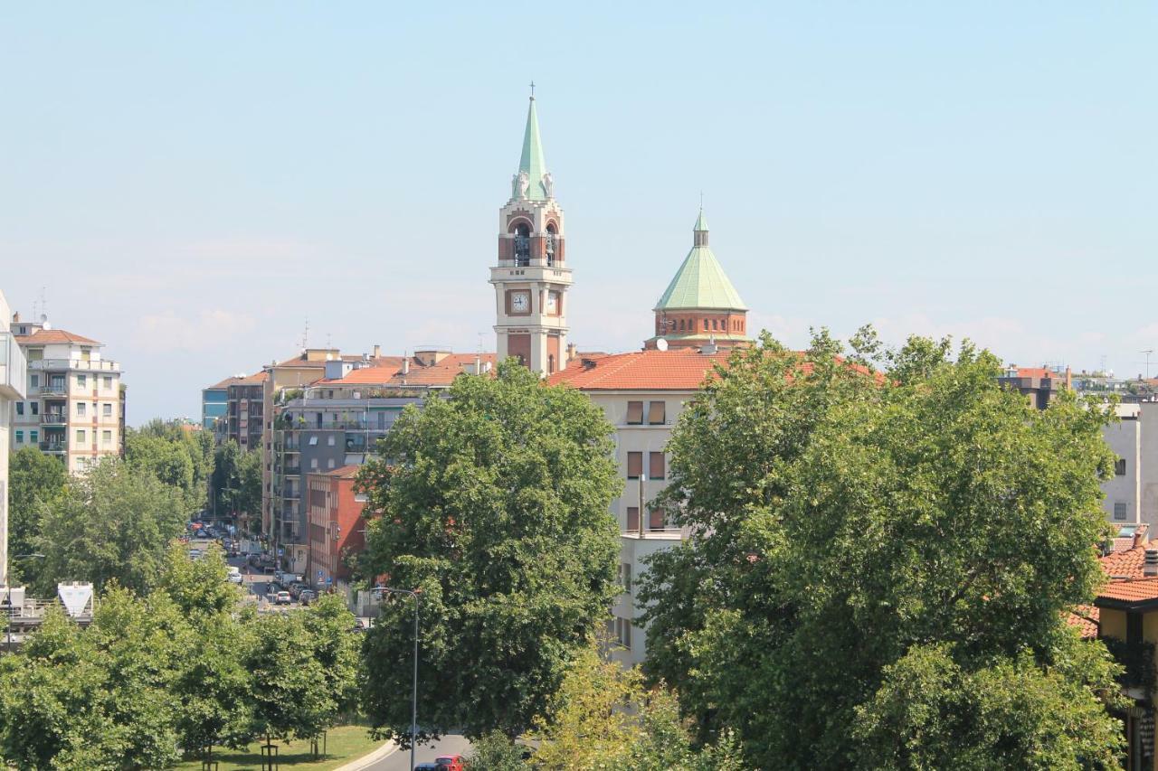 Hotel Mozart Milano Eksteriør billede